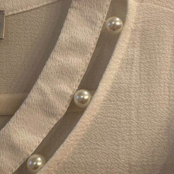 โจ๐๏ธ NWT - Neiman Marcus Pearl Embellished Ruffle Sleeve Blouse - XL ๐๏ธโจ - Picture 2 of 10